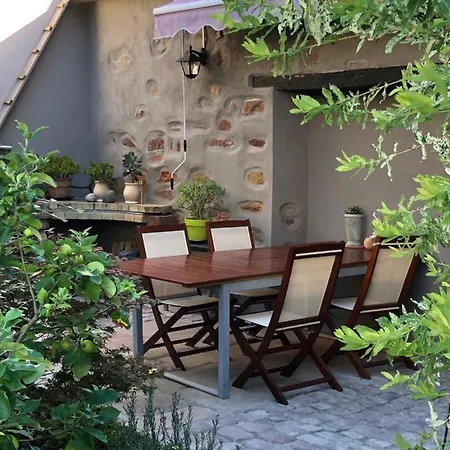 Le Du Moulin Apartment